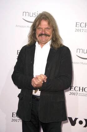 Leslie Mandoki bei der 26. Verleihung des Deutschen Musikpreises Echo 2017 in der Messe Berlin. Berlin, 06.04.2017 Foto:xF.xKernx xFuturexImage