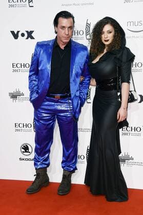Till Lindemann (Rammstein) mit Freundin Leila Lowfire bei der 26. Verleihung des Deutschen Musikpreises Echo 2017 in der Messe Berlin. Berlin, 06.04.2017 Foto:xF.xKernx xFuturexImage