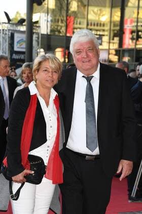 Hans Meiser mit Ehefrau Radio Regenbogen Award 2017 EuropaPark Rust Freizeitpark Dome Rust 07. April 2017