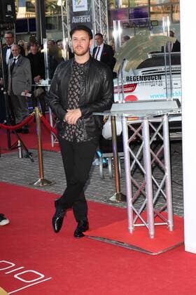 Matt Simons Radio Regenbogen Award 2017 EuropaPark Rust Freizeitpark Dome Rust 07. April 2017