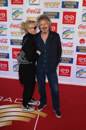 Wolfgang Niedecken mit Ehefrau Radio Regenbogen Award 2017 EuropaPark Rust Freizeitpark Dome Rust 07. April 2017
