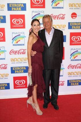 Karlheinz Kögel mit Ehefrau Dagmar Radio Regenbogen Award 2017 EuropaPark Rust Freizeitpark Dome Rust 07. April 2017