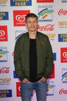 Tim Bendzko Radio Regenbogen Award 2017 EuropaPark Rust Freizeitpark Dome Rust 07. April 2017