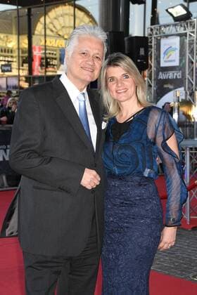 Guido Knopp mit seiner Ehefrau Gabriella bei der Verleihung vom Radio Regenbogen Award im Europapark Rust am 7.04.2017 in Rust Radio Regenbogen Award 2017 im Europapark in Rust 