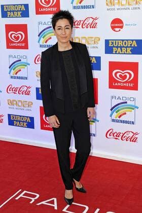 RADIO REGENBOGEN AWARD 2017. Dunja Hayali anläßlich der Verleihung des Medienpreises aus Baden-Württemberg Radio Regenbogen Award am 07.04.2017 im Europapark Rust.