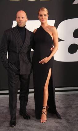 April 8, 2017 - New York, New York, U.S. - JASON STATHAM, ROSIE HUNTINGTON WHITELEY attend the World Premiere of The Fate of the Furious .Radio City Music Hall, NYC.April 8, 2017.Photos by , Photos Inc. New York U.S. - ZUMAms4_ 20170408_zaf_ms4_018 Copyright: xSoniaxMoskowitzx