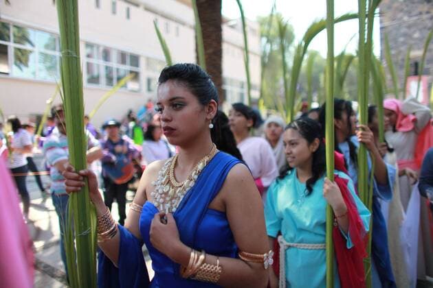 April 9, 2017 - Mexico City, Mexico - Roman Catholic devotes During Palm Sunday. Palm fronds are waved to be blessed by a priest to commemorate Palm Sunday which marks the beginning of Holy Week Sunday, April 9, 2017 at the San Lucas church Iztapalapa, Mexico. For Christians, Palm Sunday marks Jesus Christ s entrance into Jerusalem when his followers laid palm branches in his path, prior to his crucifixion. Mexico City Mexico  - ZUMAn230 20170409_zaa_n230_291 Copyright: xEmilioxEspejelx
