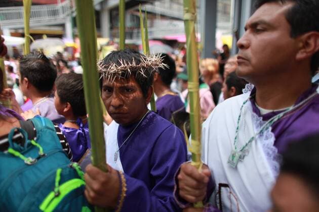 April 9, 2017 - Mexico City, Mexico - Roman Catholic devotes During Palm Sunday. Palm fronds are waved to be blessed by a priest to commemorate Palm Sunday which marks the beginning of Holy Week Sunday, April 9, 2017 at the San Lucas church Iztapalapa, Mexico. For Christians, Palm Sunday marks Jesus Christ s entrance into Jerusalem when his followers laid palm branches in his path, prior to his crucifixion. Mexico City Mexico  - ZUMAn230 20170409_zaa_n230_302 Copyright: xEmilioxEspejelx