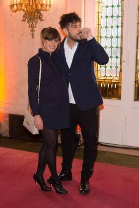 Nevio Passaro mit Freundin Verena (schwanger) - Premiere Der Gloeckner von Notre Dame im Theater des Westens Berlin am 09.04.2017. Premiere Der Gloeckner von Notre Dame