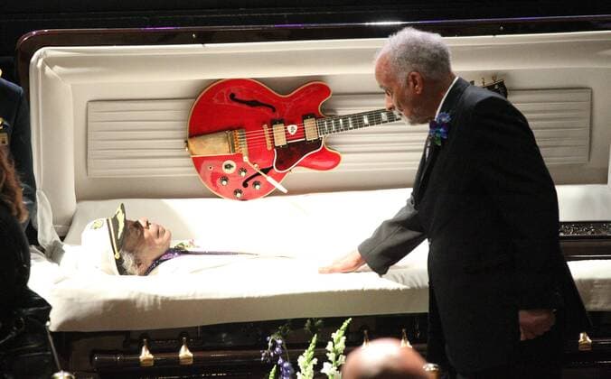 Family members of the late Chuck Berry file past his casket during a memorial service at the Pageant Theater in St. Louis on April 9, 2017. Berry died on March 18, 2017 at the age of 90.  SLP2017040917 BILLxGREENBLATT