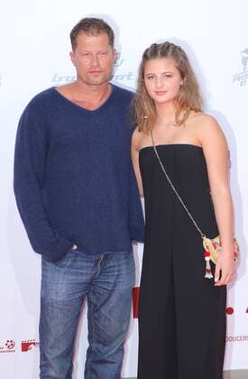 Til Schweiger und Tochter Emma bei der Filmpremiere - Conni & Co 2 - Das Geheimnis des T-Rex - im SonyCenter, Potsdamer Platz, Berlin Copyright imago stock&people GmbH Tinkeres Datum: 09.04.2017 Filmpremiere - Conni & Co 2 -