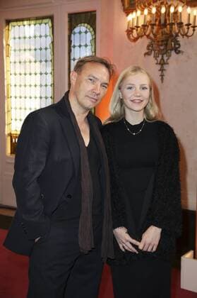 Thomas Arnold mit Tochter Louise bei der Premiere des Disney Musicals Der Glöckner von Notre Dame im Stage Theater des Westens. Berlin, 19.02.2017 Foto:xS.xGabschx xFuturexImage