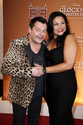 Ingo Appelt mit Ehefrau Sonja Appelt bei der Premiere des Disney Musicals Der Glöckner von Notre Dame im Stage Theater des Westens. Berlin, 19.02.2017 Foto:xS.xGabschx xFuturexImage