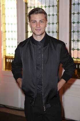 Jannik Schümann bei der Premiere des Disney Musicals Der Glöckner von Notre Dame im Stage Theater des Westens. Berlin, 19.02.2017 Foto:xS.xGabschx xFuturexImage