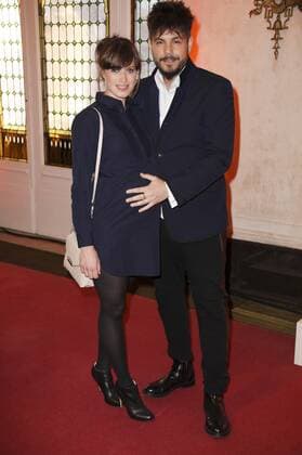 Nevio Passaro mit Freundin Verena Haber bei der Premiere des Disney Musicals Der Glöckner von Notre Dame im Stage Theater des Westens. Berlin, 19.02.2017 Foto:xS.xGabschx xFuturexImage