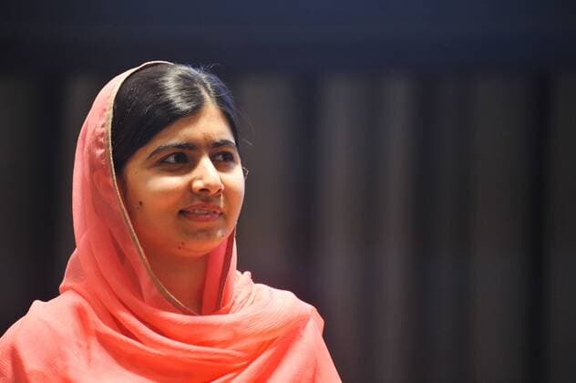 Berühmte Feministinnen, Malala Yousafzai USA: Malala Yousafzai as UN Messenger of Peace Malala Yousafzai was appointed on Monday afternoon (10) United Nations Messenger for Peace, with a focus on girls education. Malala received the Nobel Peace Prize in 2014, becoming the youngest winner of the award.  LuizxRobertoxLima