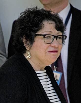 April 10, 2017 - Washington, District of Columbia, United States of America - Associate Justice of the United States Supreme Court Sonia Sotomayor walks on the Colonnade following the ceremony where Associate Justice Neil Gorsuch took the Oath of Office from Associate Justice Anthony Kennedy in the Rose Garden of the White House in Washington, DC on Monday, April 10, 2017..Credit: CNP. Washington United States of America - ZUMAs152 20170410_zaa_s152_001 Copyright: xRonxSachsx