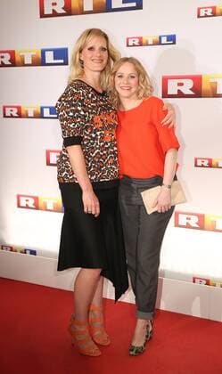 Anna Schudt und Jasmin Schwiers bei der Premiere vom RTL Film Ein Schnupfen hätte auch gereicht (Ausstrahlung am 14.04.2017 um 20.15 Uhr bei RTL) am 11.04.2017 in Köln Ein Schnupfen haette auch gereicht (RTL) Premiere in Koeln, 2017 