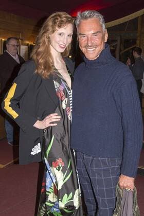 Wolfgang Joop mit Sara Sperling bei der Premiere von Desiree Nick - Die letzte lebende Diseuse in der Bar Jeder Vernunft. Berlin, 11.04.2017 Foto:xK.xWernerx xFuturexImage
