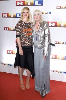 Anna Schudt und Gaby Köster bei der Premiere des RTL Fernsehfilms Ein Schnupfen hätte auch gereicht in der Astor Film Lounge im Residenz Kino. Köln, 11.04.2017 Foto:xC.xHardtx xFuturexImage