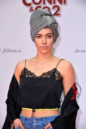 Alina Sueggeler (Frida Gold) bei der Premiere Conni und Co