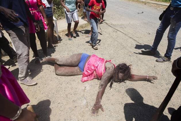 A group of people participates in a Gaga on the occasion of the celebrations of Good Friday in Batey Mata Mamon, in Santo Domingo, Dominican Republic, on 14 April 2017. Beyond the classic christian processions of Holy Week, in the Dominican Republic another religious ritual is celebrated at this time, the Gaga , a tradition where they mix catholicism and voodoo, and whose dances and music transport the neophyte spectator to african lands. Vudu and catholicism: Gaga religious synectivities in Holy Week in Dominican Republic !ACHTUNG: NUR REDAKTIONELLE NUTZUNG!  Copyright: xOrlandoxBarríax STO004 20170414-636278028936050387