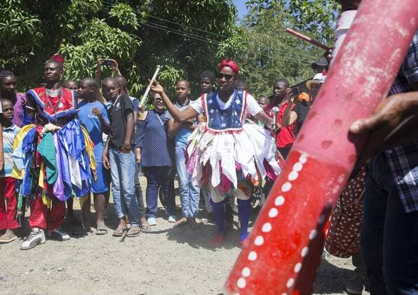 Musicians and dancers participate with hundreds of people in a Gaga on the occasion of the celebrations of Good Friday in Batey Mata Mamon, in Santo Domingo, Dominican Republic, on 14 April 2017. Beyond the classic christian processions of Holy Week, in the Dominican Republic another religious ritual is celebrated at this time, the Gaga , a tradition where they mix catholicism and voodoo, and whose dances and music transport the neophyte spectator to african lands. Vudu and catholicism: Gaga religious synectivities in Holy Week in Dominican Republic !ACHTUNG: NUR REDAKTIONELLE NUTZUNG!  Copyright: xOrlandoxBarríax STO004 20170414-636278030267181321