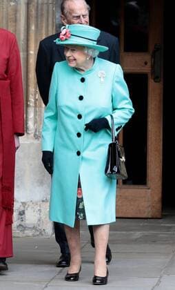 . 16 04 2017. London, United Kingdom. The Queen leaving the Easter Sunday church service at Windsor Castle, United Kingdom.  xCPNAxPOOLxx xi-Imagesx IIM-14899-0073