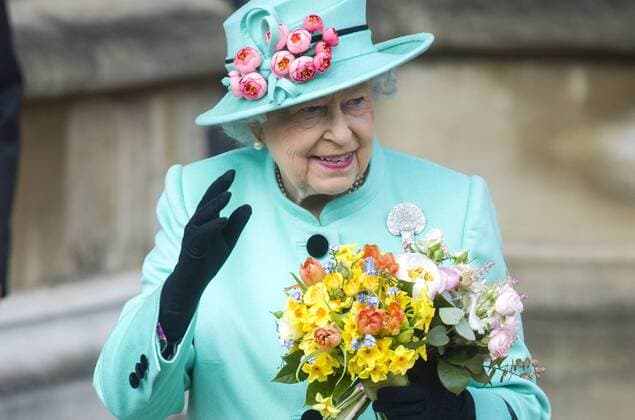 . 16 04 2017. London, United Kingdom. Queen Elizabeth II leaving the Easter Sunday church service at Windsor Castle, United Kingdom.  xi-Imagesx IIM-14899-0105