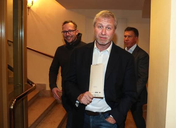 MOSCOW, RUSSIA - APRIL 17, 2017: Businessman Roman Abramovich (C) at the premiere of Valery Todorovsky s Bolshoi drama film about ballet, at the Bolshoi Theatre. Valery Sharifulin TASS  TS04888A