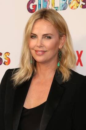 April 17, 2017 - Los Angeles, CA, USA - LOS ANGELES - APR 17: Charlize Theron at the Girlboss Premiere Screening at ArcLight Theater on April 17, 2017 in Los Angeles, CA Los Angeles USA - ZUMAb170 20170417_zap_b170_025 Copyright: xKayxBlakex