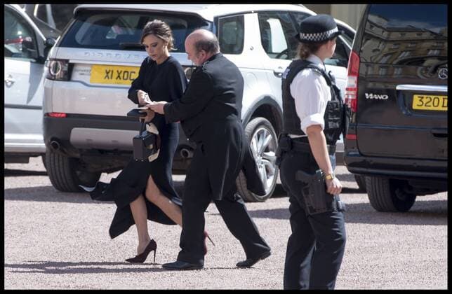 . 19 04 2017. London, United Kingdom. Investiture. Victoria Beckham seen in the quadrangle after receiving her OBE from Prince William at Buckingham Palace  xi-Imagesx xPoolx IIM-14920-0024