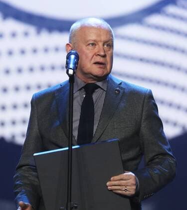 MOSCOW, RUSSIA - APRIL 19, 2017: Russian actor Viktor Krivonos accepts an award for Operetta-Musical Best Actor for Bely. Petersburg, Theatre of Musical Comedy, St Petersburg, at the 2017 Golden Mask award ceremony at the Stanislavsky and Nemirovich-Danchenko Moscow Music Theatre. Valery Sharifulin TASS  TS048DDD