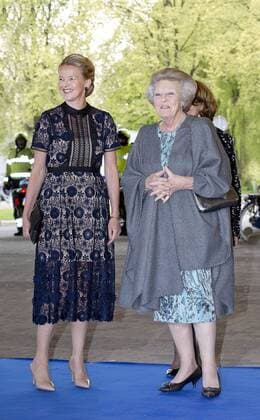 19-04-2017 Delft Princess Beatrix and Pirncess Mabel during the presentation of the 3rd Prince Friso engineering award at the TU Delft. With Dr Martin Baptist, senior scientist at Wageningen Marine Research; Dr Rolf Hut, researcher and lecturer at the TU Delft and Dr Rick Scholte, founder and managing director at Sorama B.V. Engineers who excel in expertise, capacity for innovation, social impact and entrepreneurship qualify for the annual Prince Friso engineers Price.  Copyright: xPPE WERFx