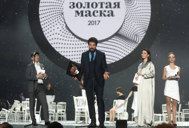 MOSCOW, RUSSIA - APRIL 19, 2017: Russian actor Danila Kozlovsky accepts an award for Drama Best Actor for Hamlet, Maly Drama Theatre - Theatre of Europe, St Petersburg, at the 2017 Golden Mask award ceremony at the Stanislavsky and Nemirovich-Danchenko Moscow Music Theatre. Valery Sharifulin TASS  TS048DFE