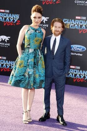 Seth Green und Clare Grant bei der Guardians Of The Galaxy Vol. 2 Film Premiere am 19.04.2017 in Hollywood, Los Angeles Guardians Of The Galaxy Vol. 2 Filmpremiere in Hollywood, Los Angeles, 2017 