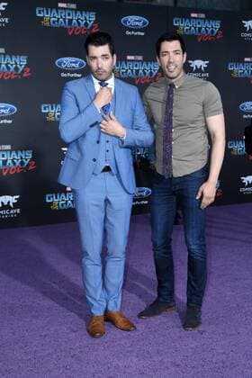 LOS ANGELES - APR 19: Drew Scott, Jonathan Scott at the Guardians of the Galaxy Vol. 2 Los Angeles Premiere at the Dolby Theater on April 19, 2017 in Los Angeles, CA  Copyright: xHPAx xIPAx xHutchinsxPhotox