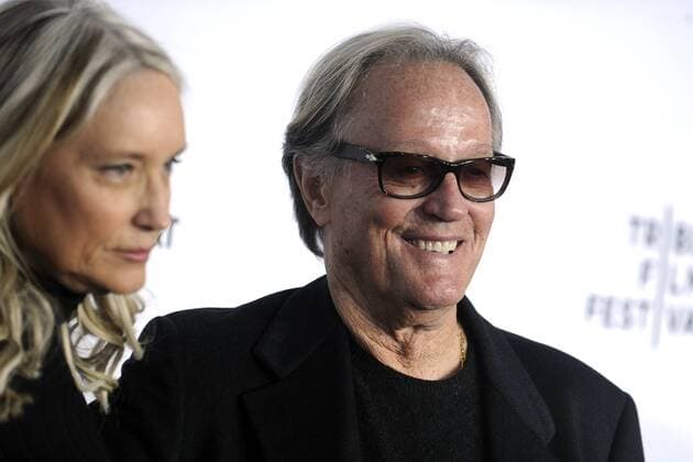 Peter Fonda mit Gattin Margaret DeVogelaere bei der Weltpremiere von Clive Davis: The Soundtrack of Our Lives zur Eröffnung des Tribeca Film Festival 2017 in der Radio City Music Hall. New York, 19.04.2017 Foto:xD.xVanxTinex xFuturexImage