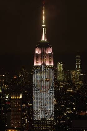 Blick auf das Empire State Building beim Harper s Bazaar s 150th Anniversay Event mit Motiven aus 15 Decaden aus Bazaar s Archiven. New York, 19.04.2017 Foto:xD.xVanxTinex xFuturexImage