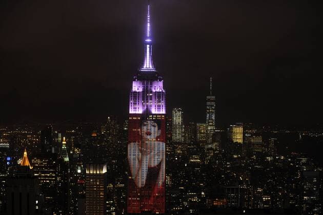 Blick auf das Empire State Building beim Harper s Bazaar s 150th Anniversay Event mit Motiven aus 15 Decaden aus Bazaar s Archiven. New York, 19.04.2017 Foto:xD.xVanxTinex xFuturexImage