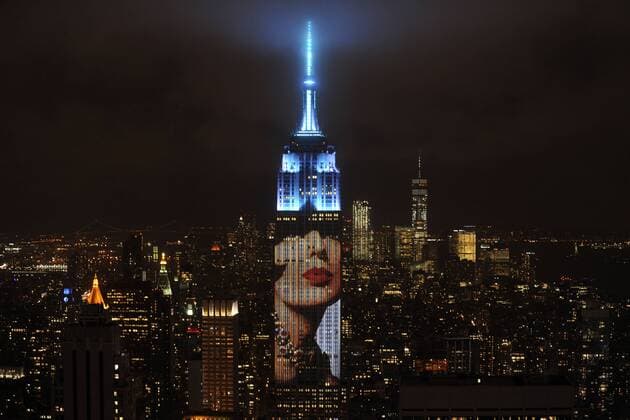 Blick auf das Empire State Building beim Harper s Bazaar s 150th Anniversay Event mit Motiven aus 15 Decaden aus Bazaar s Archiven. New York, 19.04.2017 Foto:xD.xVanxTinex xFuturexImage