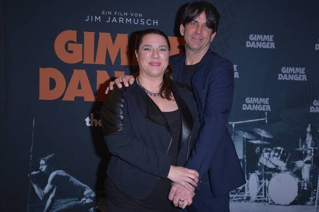 Eric Benson, Ehefrau Sandrina Koemm-Benson Ankunft Iggy POPs Birthday Bash zum Konzert Kinofilm GIMME DANGER im KIno International in Berlin am 20.04.2017