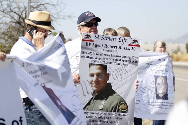 April 21, 2017 - San Ysidro, CA, USA - Supporters of a border wall and more enforcement of those who come to the US illegally held a support rally after a press conference featuring attorney general Jeff Sessions and Homeland Security Secretary John Kelly. San Ysidro USA - ZUMAga3_ 20170421_zap_ga3_011 Copyright: xJohnxGastaldox