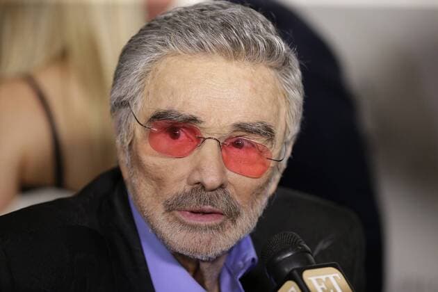 Burt Reynolds arrives on the red carpet at the Dog Years Premiere during 2017 Tribeca Film Festival at Cinepolis Chelsea on April 22, 2017 in New York City.  NYP20170422114A JOHNxANGELILLO