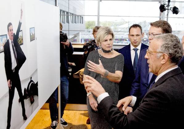22-04-2017 Amsterdam Prince Constantijn and Princess Laurentien with Burhan Ozbilici during the World Press Photo 2016 award at the muziekgebouw ’t IJ in Amsterdam.  Copyright: xppe nieboerx