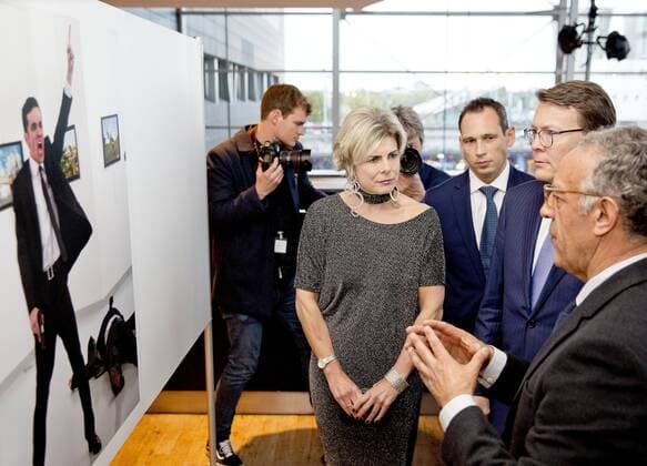 22-04-2017 Amsterdam Prince Constantijn and Princess Laurentien with Burhan Ozbilici during the World Press Photo 2016 award at the muziekgebouw ’t IJ in Amsterdam.  Copyright: xppe nieboerx