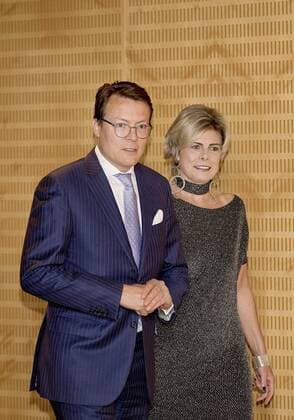 22-04-2017 Amsterdam Prince Constantijn and Princess Laurentien with Burhan Ozbilici during the World Press Photo 2016 award at the muziekgebouw ’t IJ in Amsterdam.  Copyright: xppe nieboerx