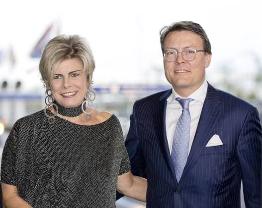 22-04-2017 Amsterdam Prince Constantijn and Princess Laurentien with Burhan Ozbilici during the World Press Photo 2016 award at the muziekgebouw ’t IJ in Amsterdam.  Copyright: xppe nieboerx