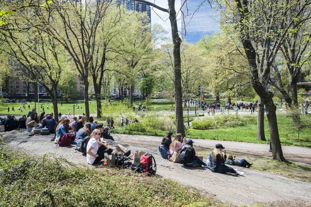 Spring in Central Park in New York Visitors enjoy a warm spring day in Central Park in New York on Sunday, April 23, 2017. (  RichardxB.xLevine