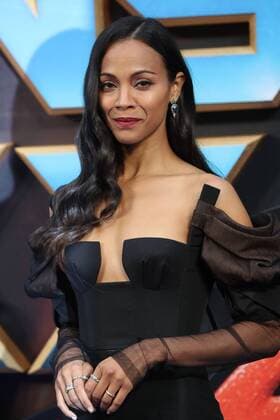 . 24 04 2017. London, United Kingdom. Zoe Saldana arriving at the Guardians of the Galaxy Vol 2 premiere in London.  xStephenxLockx xi-Imagesx IIM-14958-0014